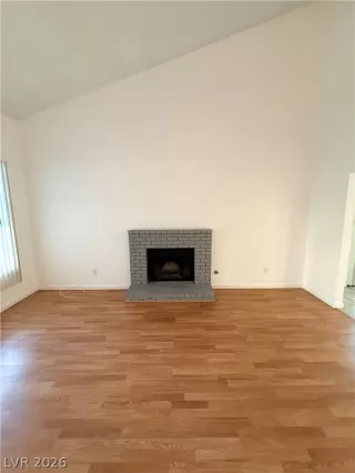 Photo #4: 2760663 Listing 