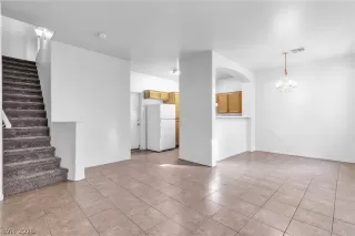 Photo #2: 2760668 Listing 