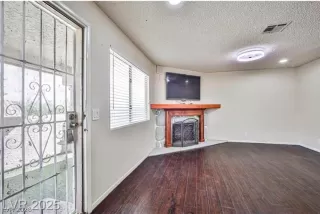 Photo #2: 2760684 Listing 