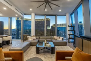 Photo #2: 2760685 Listing 