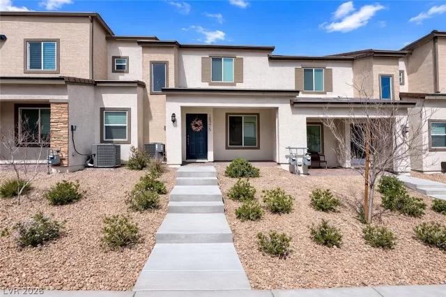 MLS: 2760689 Condo For Sale