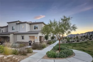 Photo #1: 2760713 Listing 