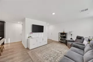 Photo #6: 2760713 Listing 