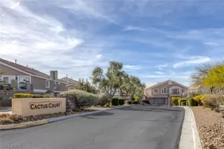 Photo #2: 2760784 Listing