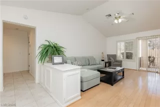 Photo #6: 2760795 Listing 