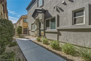 Photo #1: 2760805 Listing 