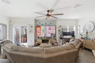 Photo #3: 2760805 Listing 