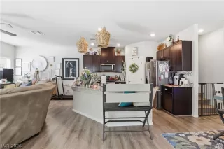 Photo #4: 2760805 Listing 