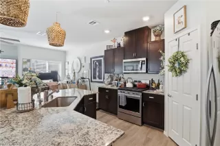 Photo #5: 2760805 Listing 