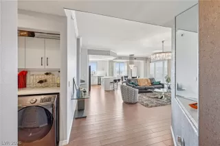 Photo #5: 2760892 Listing 