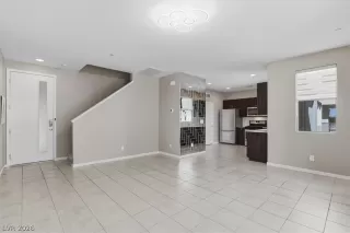 Photo #3: 2760895 Listing 