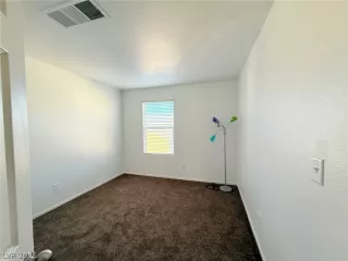 Photo #4: 2760994 Listing