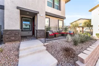 Photo #3: 2761013 Listing 