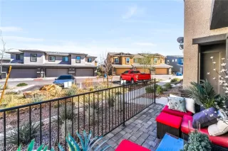 Photo #5: 2761013 Listing 