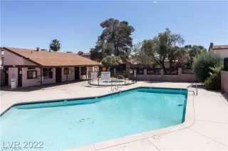 Photo #3: 2761049 Listing 