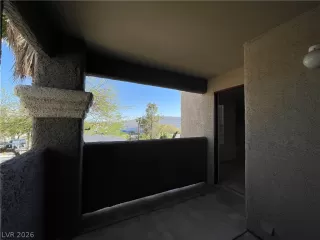 Photo #5: 2761057 Listing 