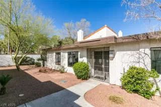 Photo #2: 2761108 Listing