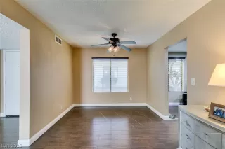 Photo #4: 2761108 Listing