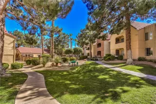 Photo #3: 2761148 Listing 