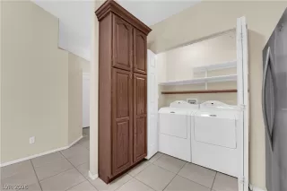 Photo #6: 2761158 Listing 