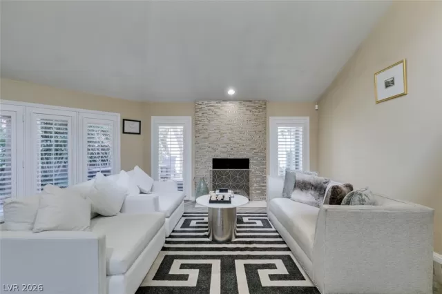 MLS: 2761187 Condo For Sale