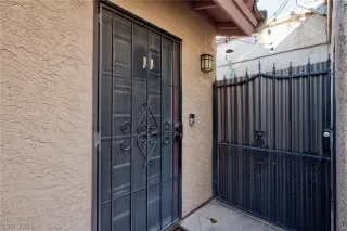 Photo #2: 2761240 Listing