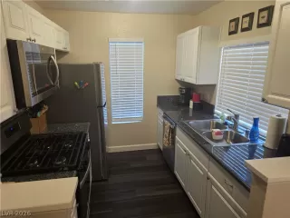 Photo #1: 2761242 Listing 