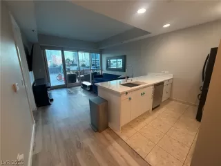 Photo #2: 2761260 Listing 