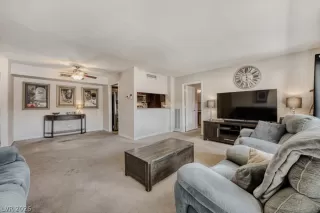 Photo #6: 2761289 Listing 