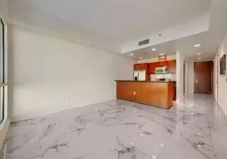 Photo #6: 2761315 Listing 