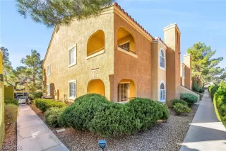 Photo #1: 2761375 Listing 