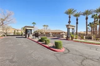 Photo #5: 2761379 Listing 