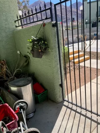 Photo #2: 2761392 Listing 