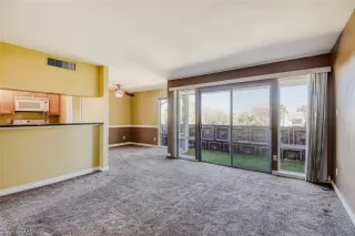 Photo #4: 2761469 Listing 