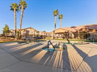 Photo #3: 2761497 Listing 