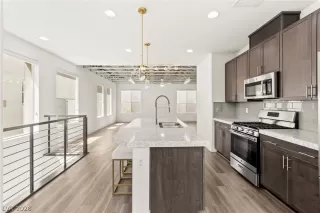 Photo #5: 2761553 Listing 