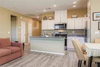 Photo #4: 2761586 Listing 