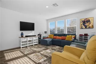 Photo #3: 2761596 Listing 