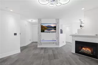 Browse active condo listings in COUNTRY HILLS