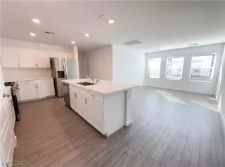 Photo #5: 2761643 Listing 