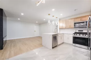 Photo #4: 2761652 Listing 