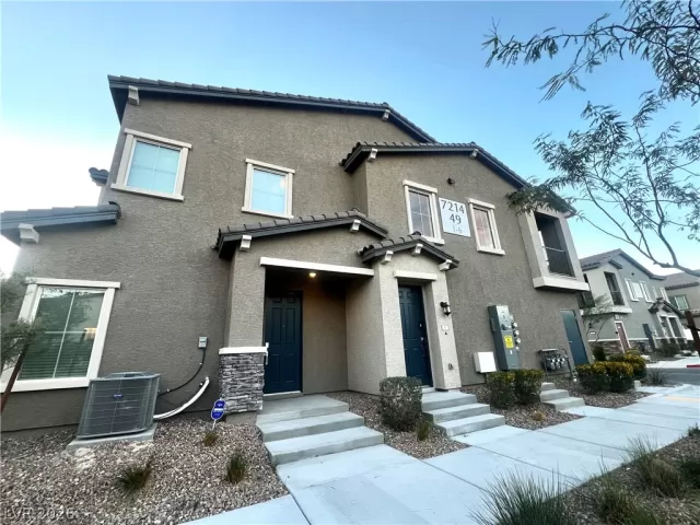 MLS: 2761661 Condo For Sale