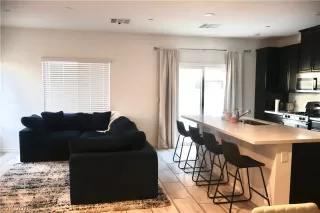 Photo #3: 2761661 Listing 