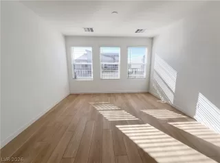 Photo #2: 2761691 Listing 