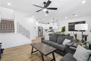 Photo #2: 2761701 Listing 