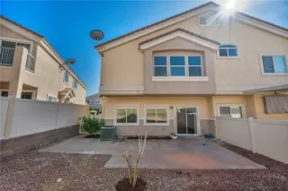 Photo #4: 2761708 Listing 