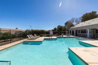 Photo #1: 2761712 Listing 