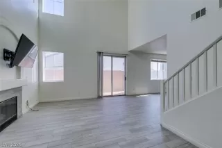 Photo #4: 2761712 Listing 