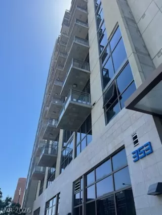 Photo #1: 2761781 Listing 