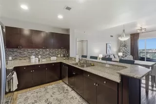 Photo #2: 2761787 Listing 